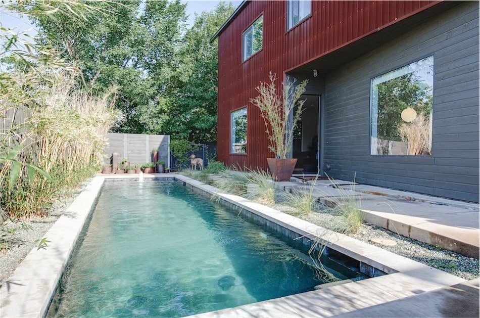 12_29_Vanguard_Way_hires-resized-950x629