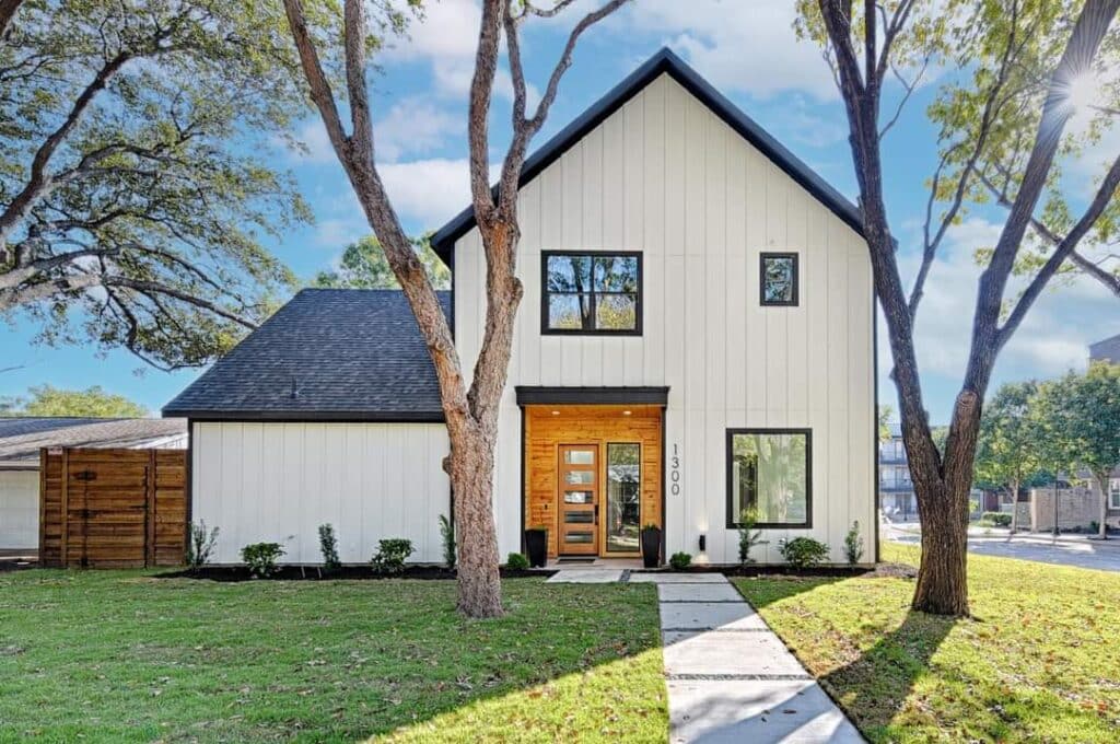 1300-Francis-St-1024x680