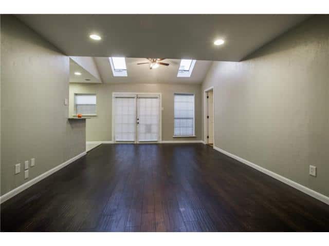 13016-Fall-Manor-Dining