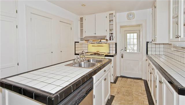 1325-Hollywood-Ave-G