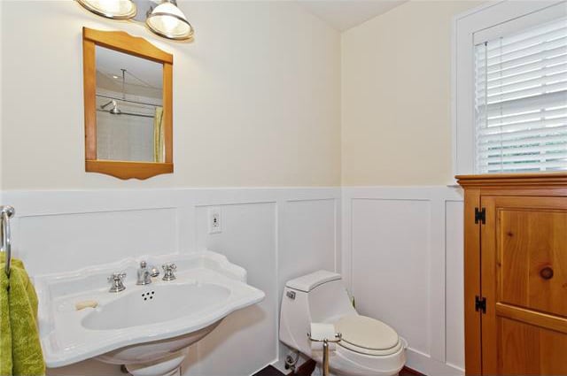 1325-Hollywood-Ave-O