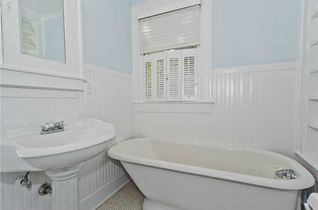 1325-Hollywood-Ave-O