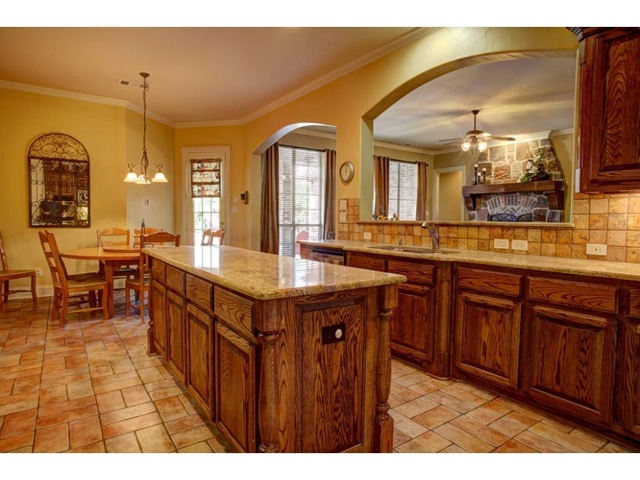 1327-Rio-Grande-Kitchen-4