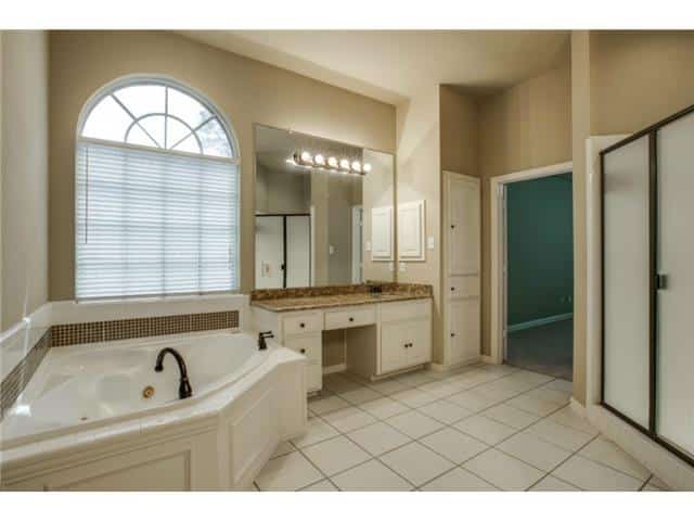 1400-Hampton-Master-Bath