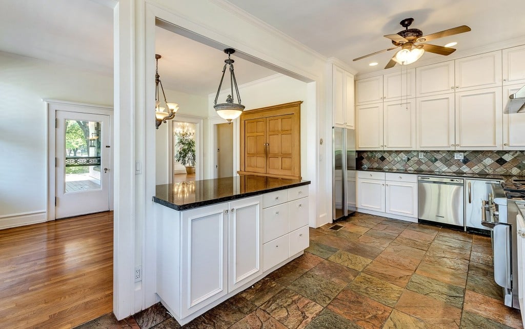 1414-Mistletoe-kitchen-2-1024x641