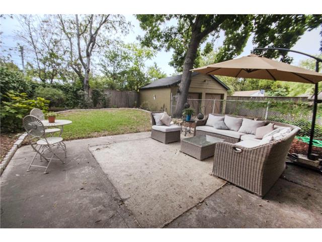 1415-Lansford-Backyard