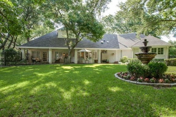 14225-Hughes-back-yard-575x383