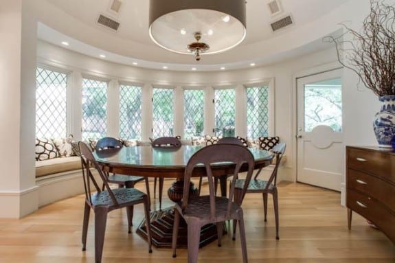 14225-Hughes-breakfast-575x383