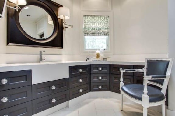 14225-Hughes-master-bath1-575x383