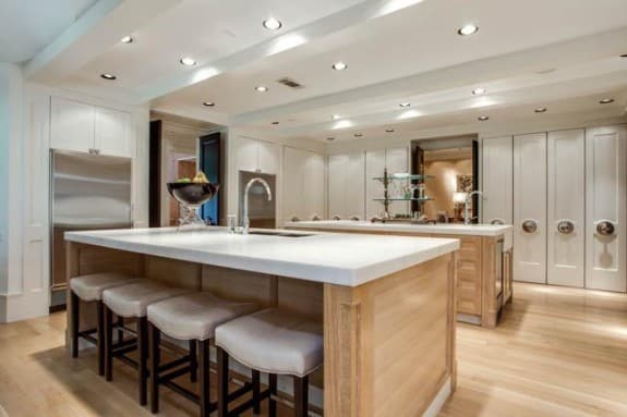 14425-Hughes-kitchen-575x383