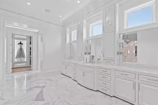 1469-N.-Sunshine-Lane-5-dng