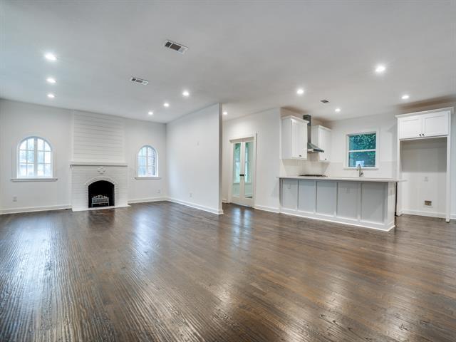 fb2dcd18754df55fcf2118d6b2ad7643l-m2081373602od-w1024_h768