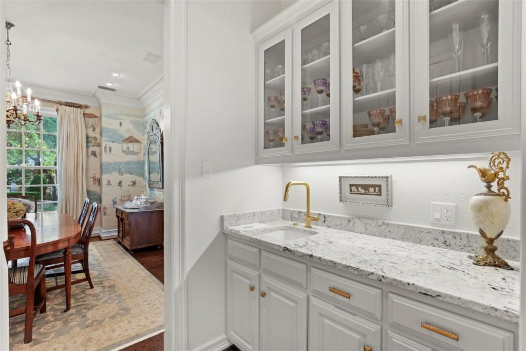 15-GlenMeadow-Ct-ext-1024x683