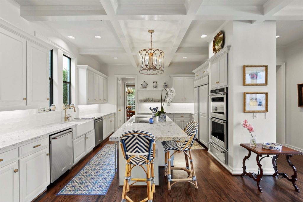 15-GlenMeadow-Ct-ext-1024x683