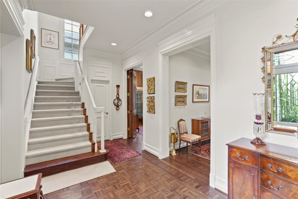 15-GlenMeadow-Ct-ext-1024x683