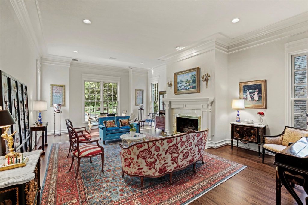 15-GlenMeadow-Ct-ext-1024x683