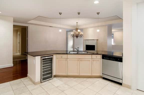 1505-Elm-703-Kitchen-2-575x380