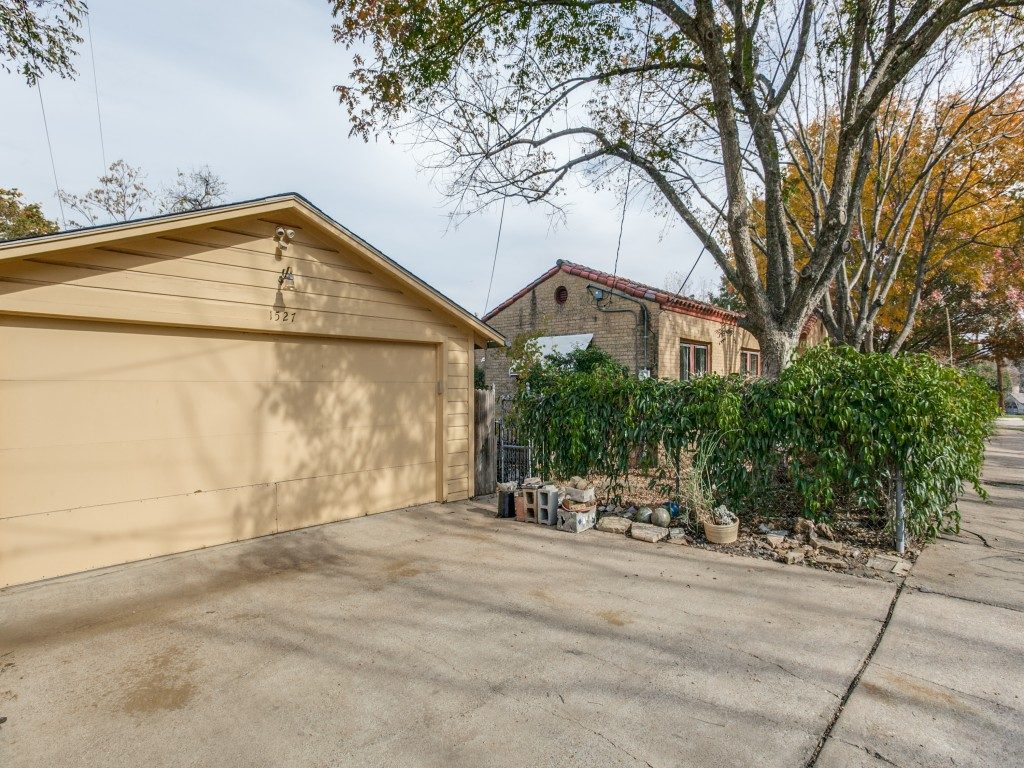 1527-seevers-ave-dallas-tx-MLS-24-1024x768