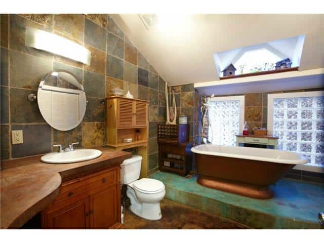 1531-San-Saba-Bathroom-2