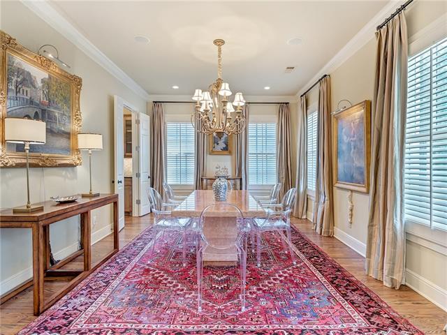 1615-Carleton-Dining