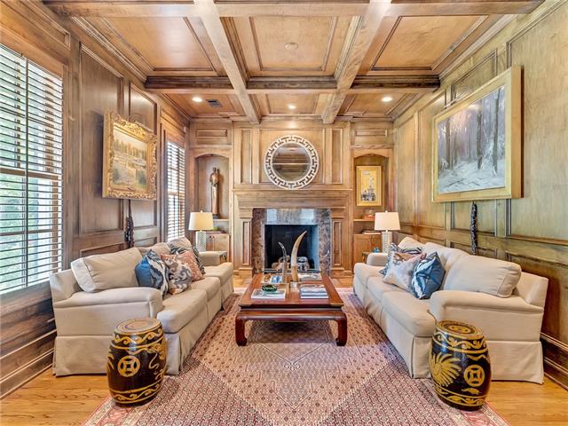 1615-Carleton-Living