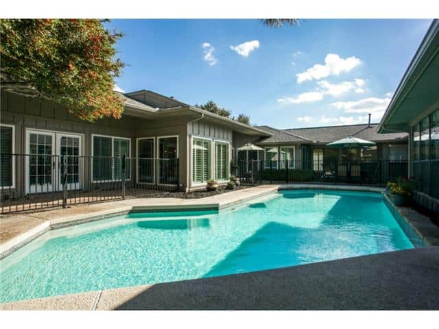 16311-Dalmalley-Backyard-pool