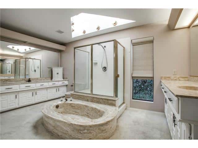 16311-Dalmalley-Master-Bath