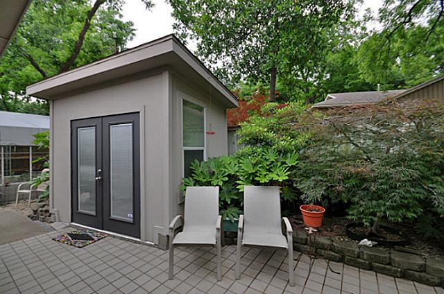 1652-Sylvan-Guest-House-office