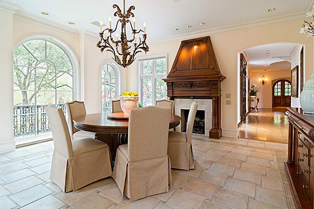 17-Robledo-Dr-dining