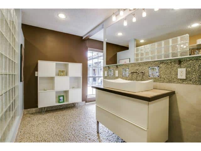 1712-Lakeside-Master-Bath-2