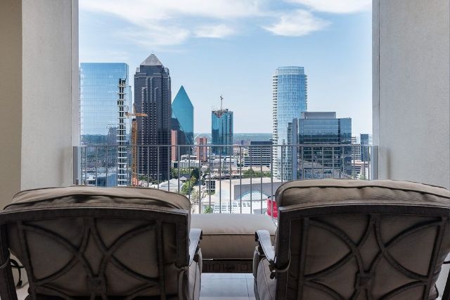 1717-Arts-Plaza-1915-28