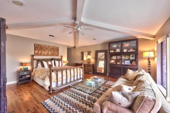 17203-Earthwind-Master-575x382