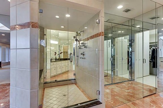 17412-Pauma-master-shower-575x382