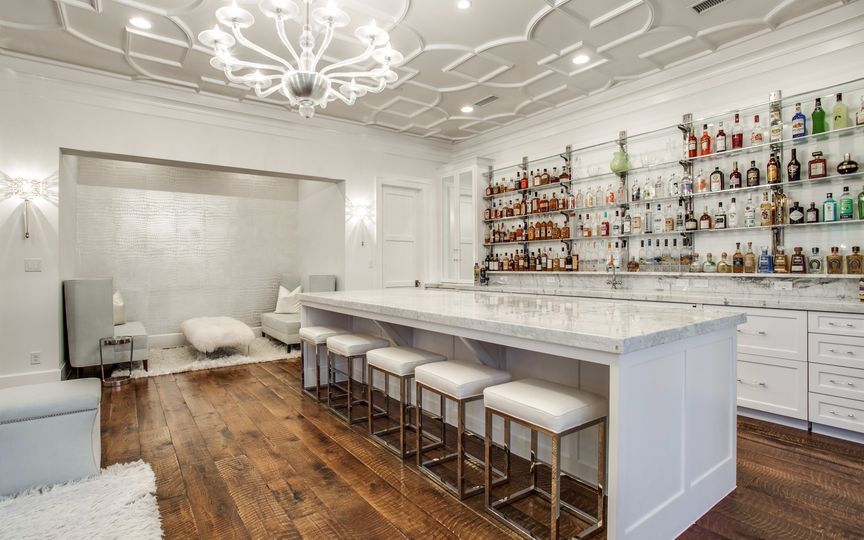 1750-Trace-Bella-Ct-lounge-2