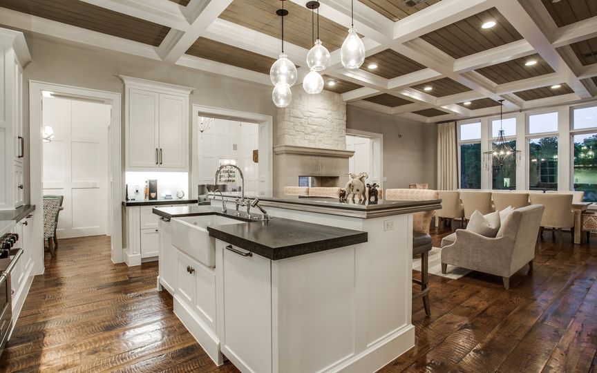 1750-Trace-Bella-kitchen