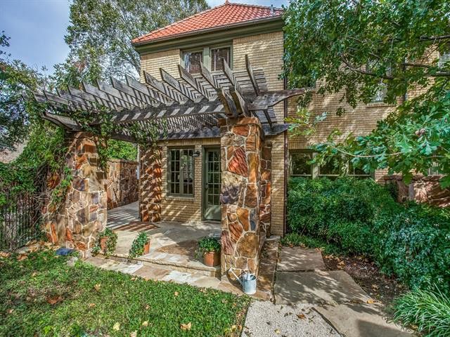 1805-Mayflower-kitchen