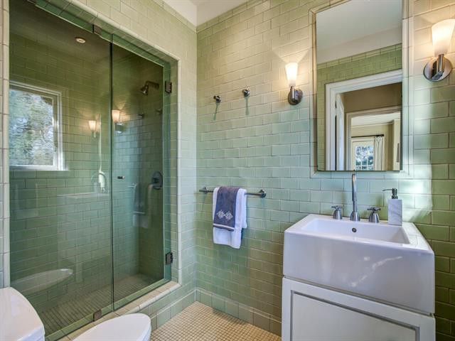 1805-Mayflower-kitchen