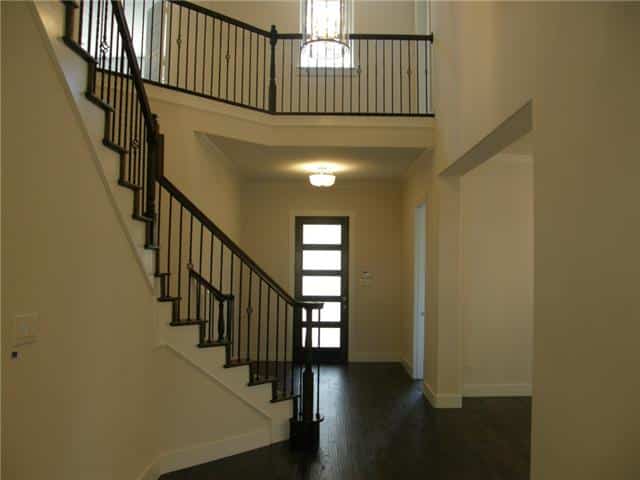 1807-Tucker-foyer