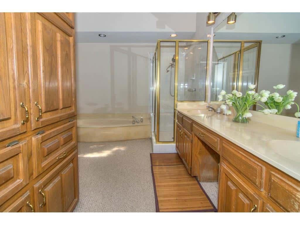 18605-Crownover-Court-Master-Bath-1024x768