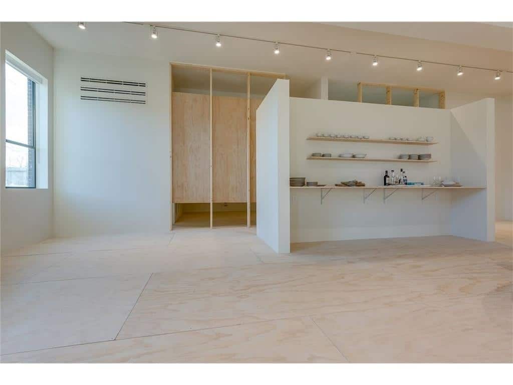 1900-W.-10th-Bar-1024x768