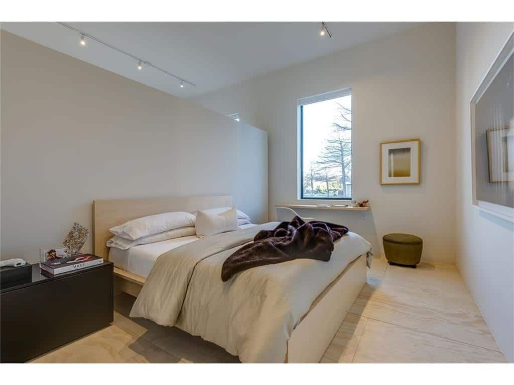 1900-W.-10th-Bedroom-1024x768