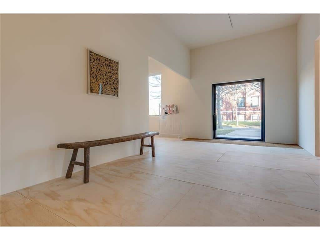 1900-W.-10th-Entry-Area-1024x768