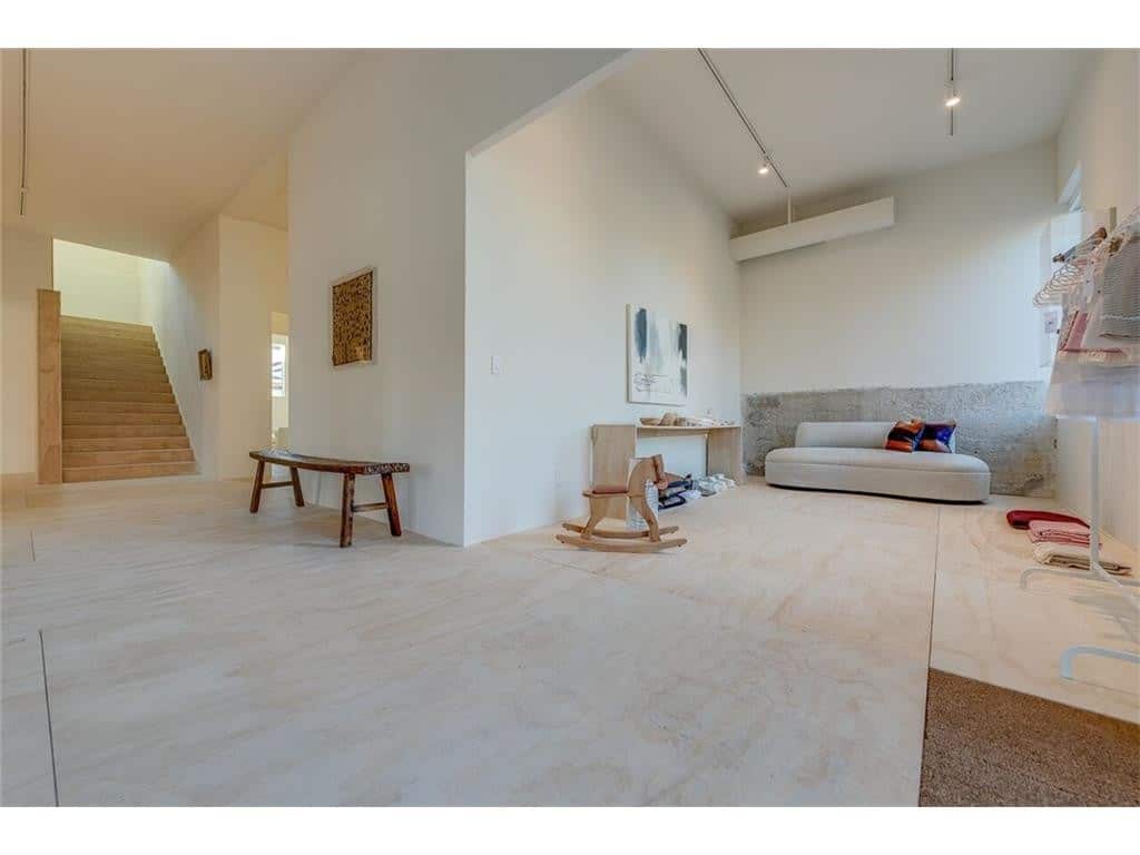 1900-W.-10th-Living-1024x768