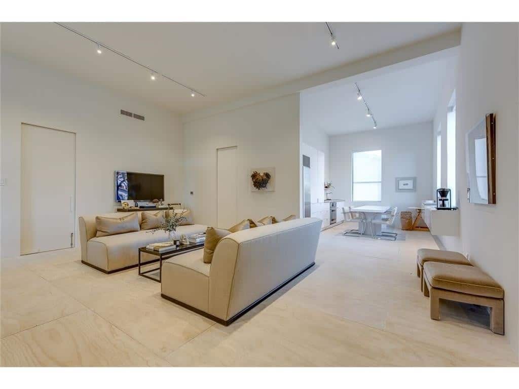 1900-W.-10th-Living-Dining-1024x768