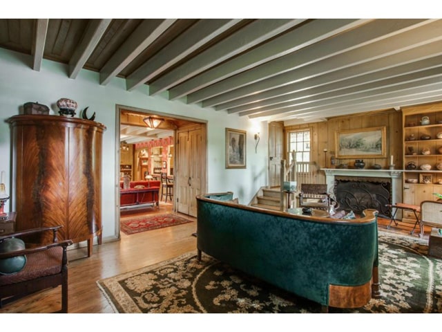 1920-W.-Colorado-Living