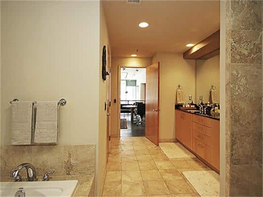 1999-McKinney-1006-bath