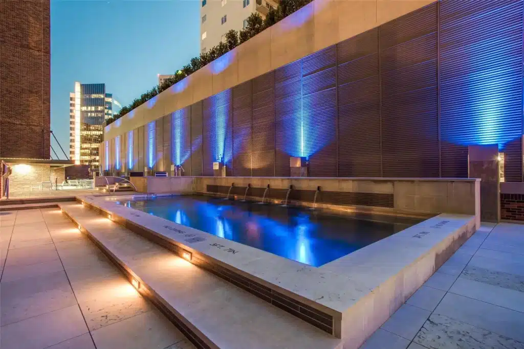 1999-McKinney-Apt-1206