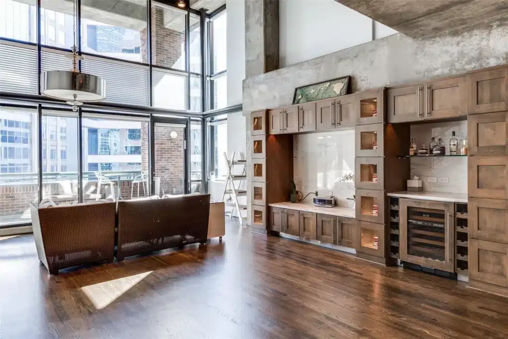 1999-McKinney-Apt-1206