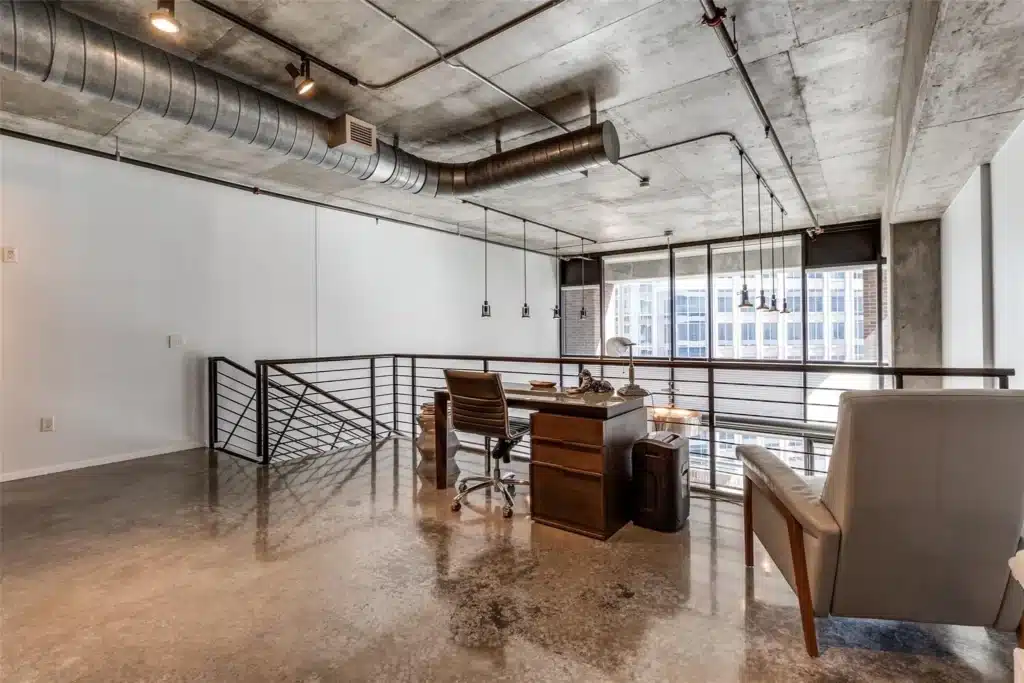 1999-McKinney-Apt-1206