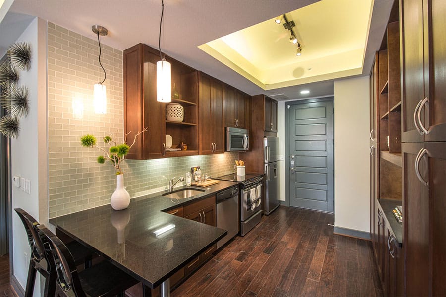 1_10_gallery-bowen-8_900x600